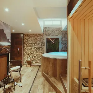 auberge-de-clochemerle.hotels-rhonealpes.com/
