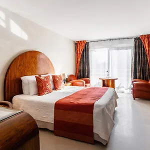 Logis L'auberge - Maison Glenn Anna Hotel